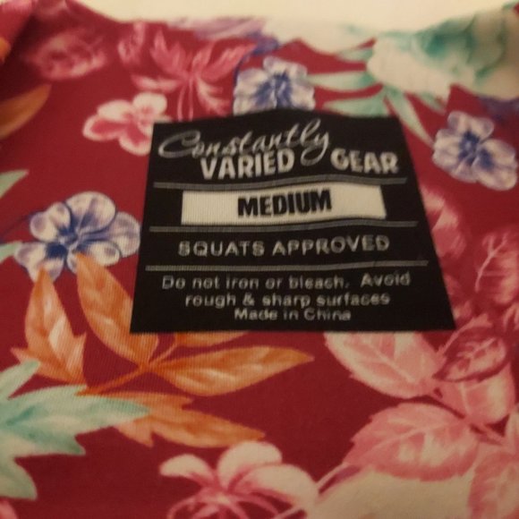 Constantly Varied Gear CVG Tropiskulls 7 inch shorts - Picture 2 of 5